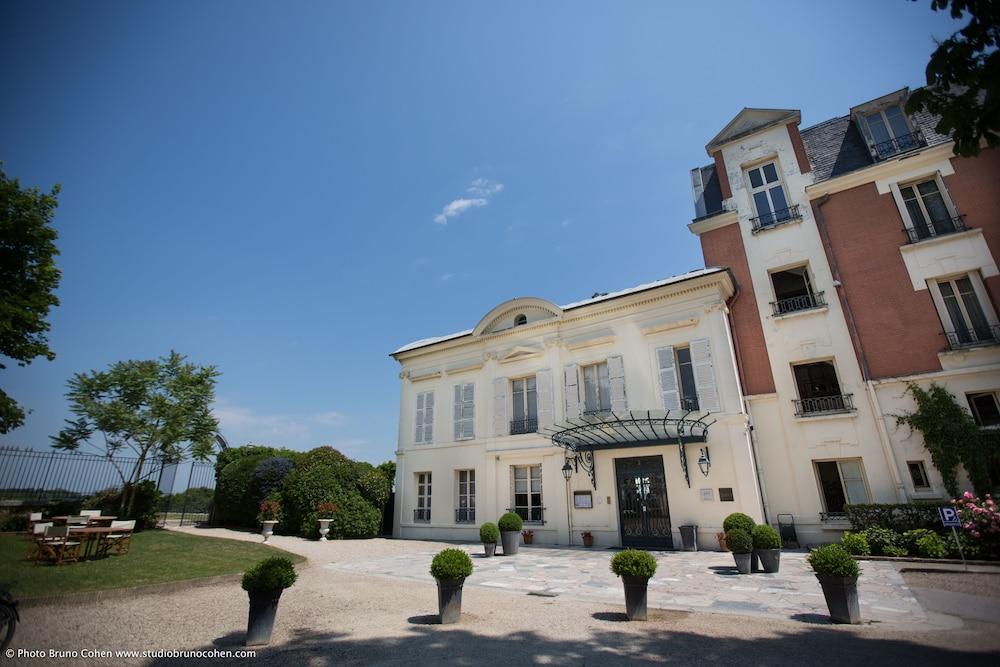 Pavillon Henri IV Hotel Restaurant Gastronomique Terrasse Saint-Germain-en-Laye Exterior photo