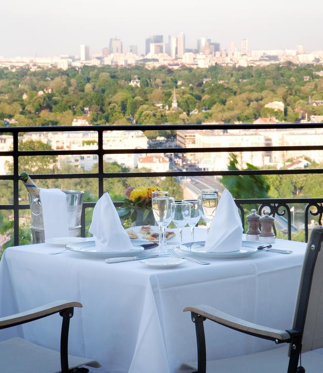 Pavillon Henri IV Hotel Restaurant Gastronomique Terrasse Saint-Germain-en-Laye Exterior photo